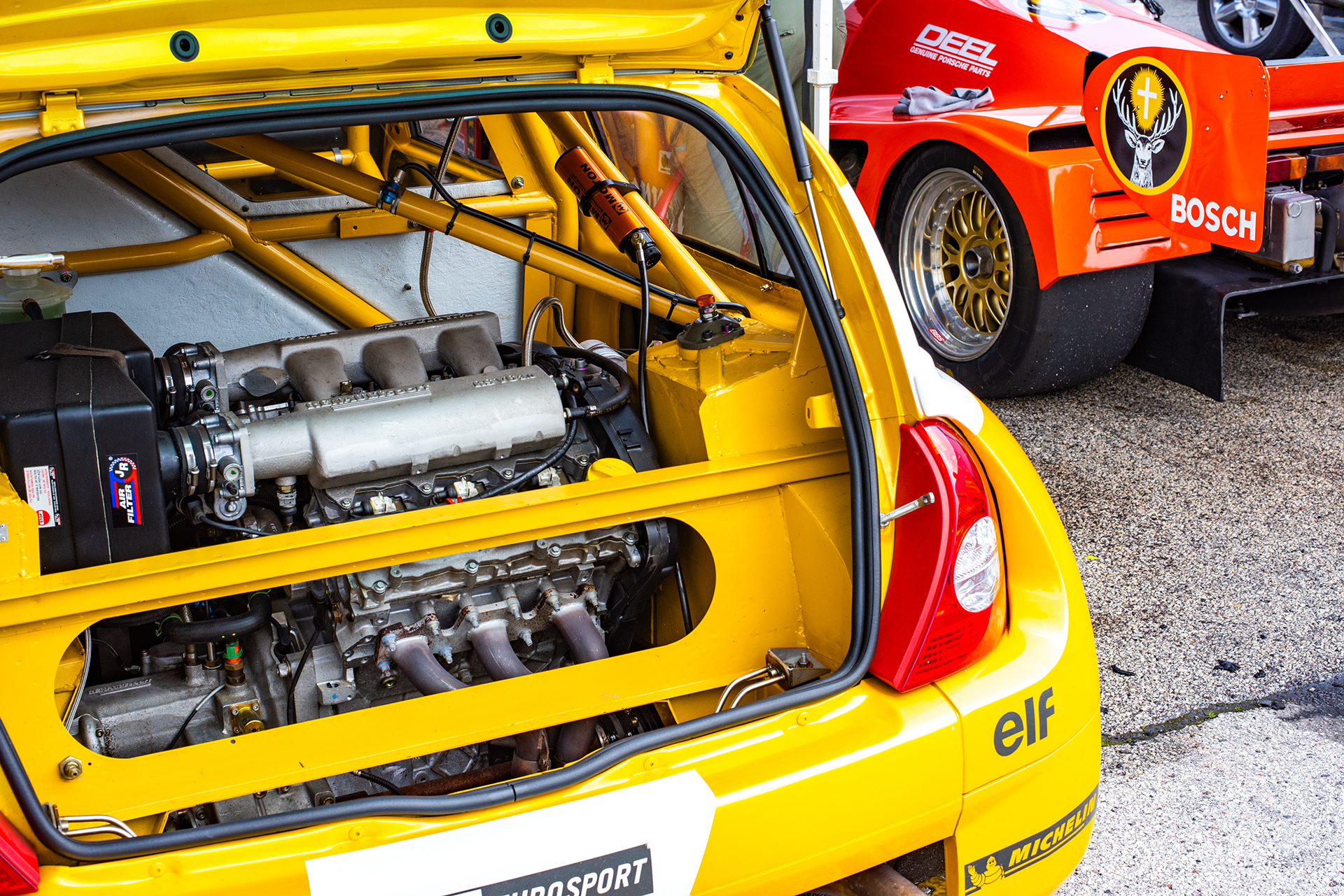 Renaukt R5 and 966
